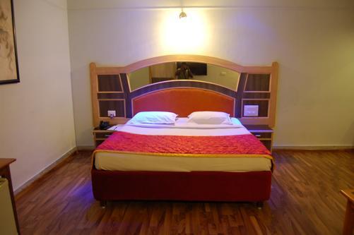 Hotel Park Plaza Madurai Extérieur photo