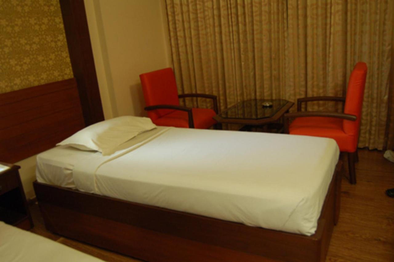 Hotel Park Plaza Madurai Extérieur photo
